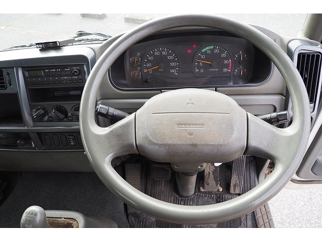 三菱ふそうファイターセルフクレーン4段中型（4t）[写真39]