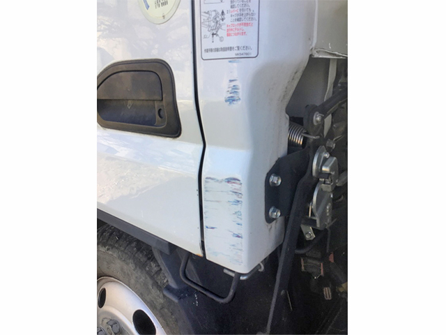 三菱ふそうキャンターダンプ小型（2t・3t）[写真16]