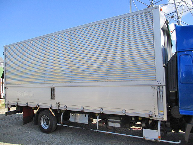 日野レンジャーアルミウイング中型（4t）[写真12]