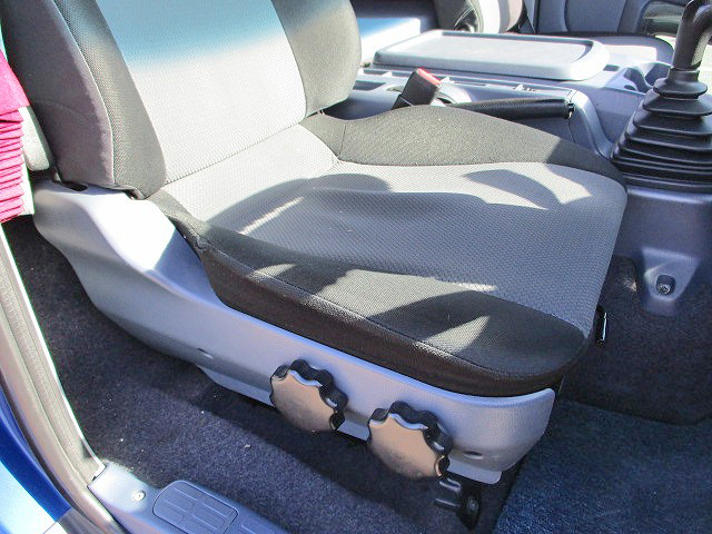 日野レンジャーアルミウイング中型（4t）[写真28]