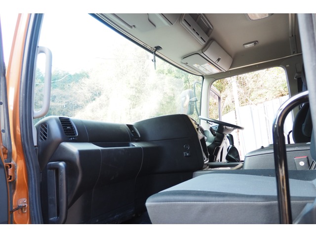 日野プロフィアダンプ大型（10t）[写真30]