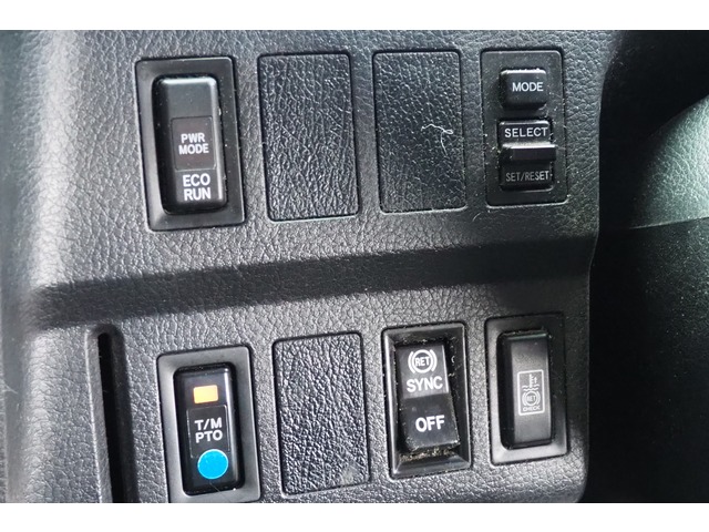 日野プロフィアダンプ大型（10t）[写真36]