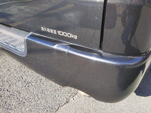 トヨタハイエースバン小型（2t・3t）[写真06]