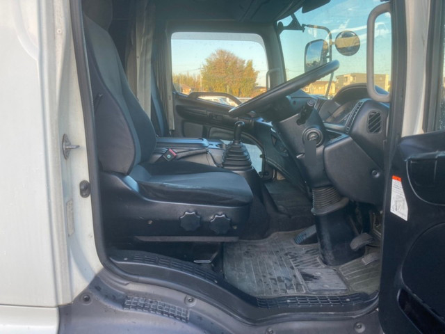 日野レンジャーアルミウイング中型（4t）[写真10]