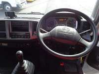 日野レンジャーユニック4段中型（4t）[写真15]