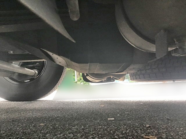 UDトラックスクオントレーラーヘッド（トラクターヘッド）大型（10t）[写真20]