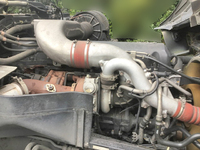 UDトラックスクオントレーラーヘッド（トラクターヘッド）大型（10t）[写真24]