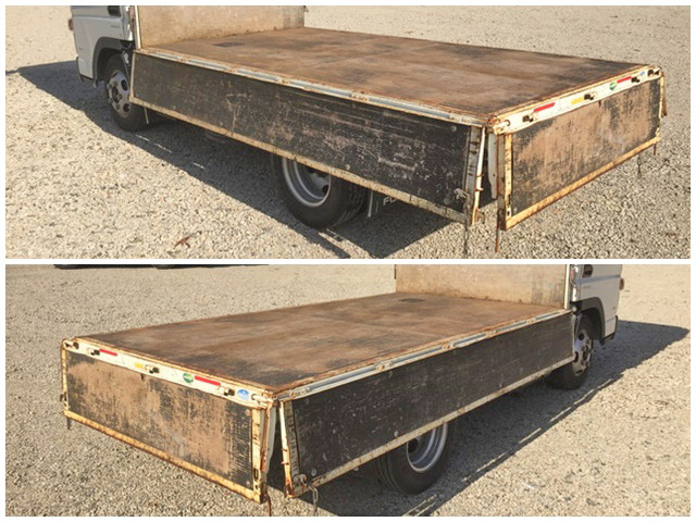 三菱ふそうキャンター平ボディ小型（2t・3t）[写真13]