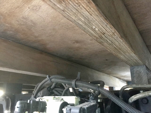 三菱ふそうキャンター平ボディ小型（2t・3t）[写真20]