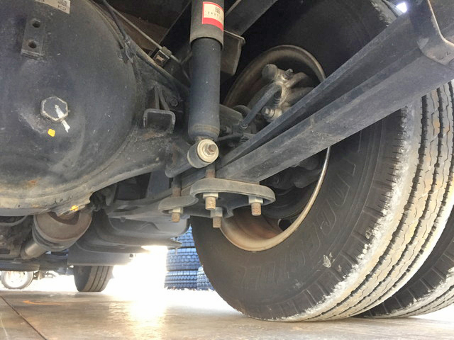 三菱ふそうキャンター平ボディ小型（2t・3t）[写真25]