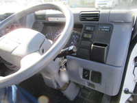 三菱ふそうキャンターアルミバン小型（2t・3t）[写真16]