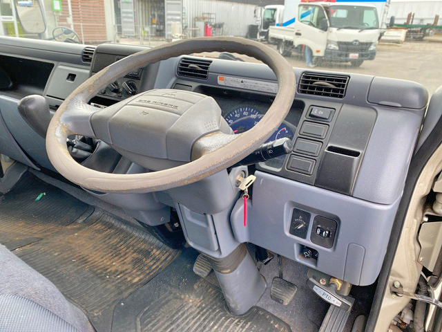 三菱ふそうキャンタークレーン5段小型（2t・3t）[写真35]