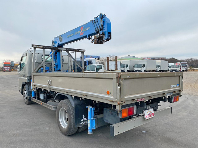 三菱ふそうキャンタークレーン5段小型（2t・3t）[写真04]