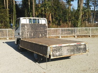 三菱ふそうキャンター平ボディ小型（2t・3t）[写真11]