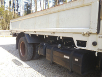 三菱ふそうキャンター平ボディ小型（2t・3t）[写真15]