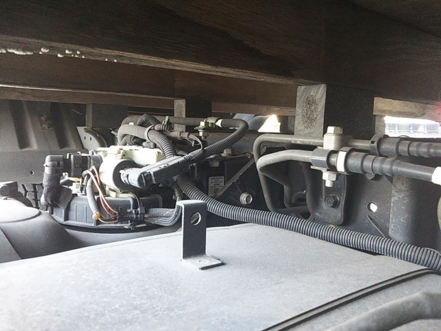 三菱ふそうキャンター平ボディ小型（2t・3t）[写真18]