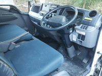 三菱ふそうキャンター平ボディ小型（2t・3t）[写真28]