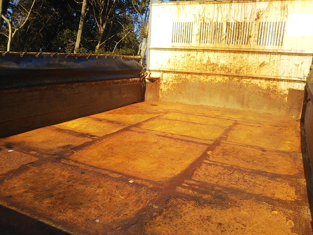 いすゞフォワード三転ダンプ中型（4t）[写真13]