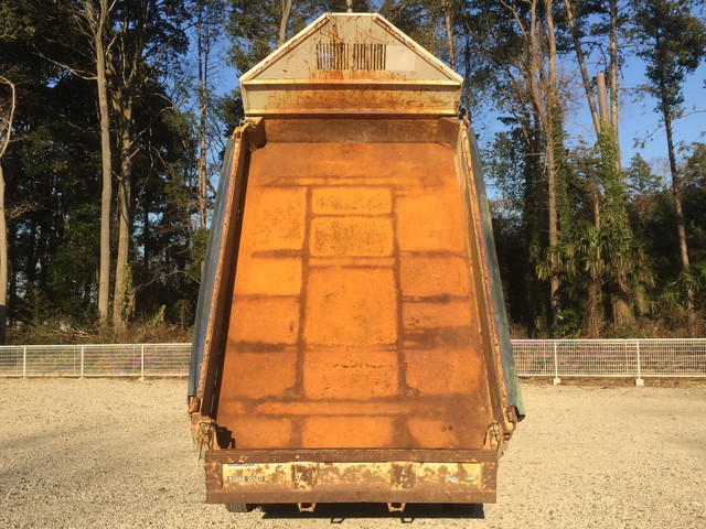 日野レンジャー三転ダンプ中型（4t）[写真12]