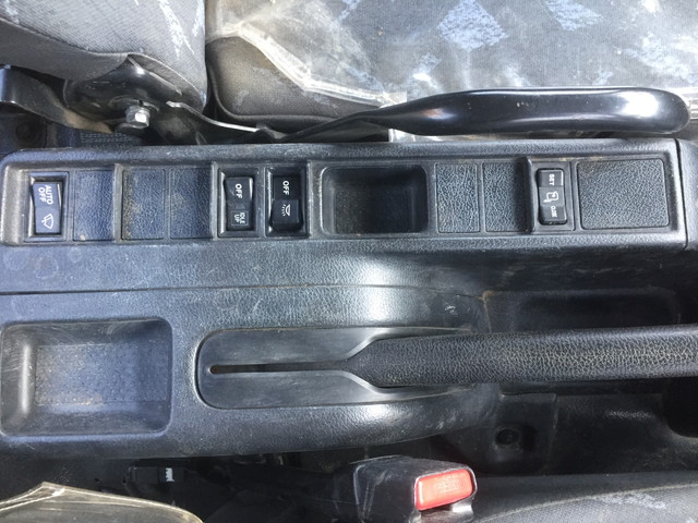 日野レンジャー三転ダンプ中型（4t）[写真35]