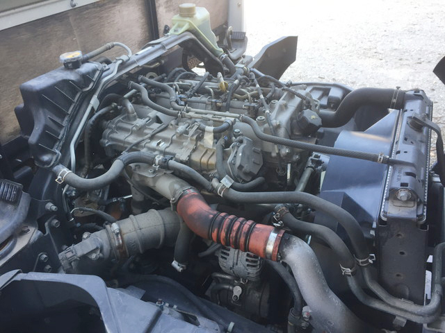 三菱ふそうキャンター平ボディ小型（2t・3t）[写真16]