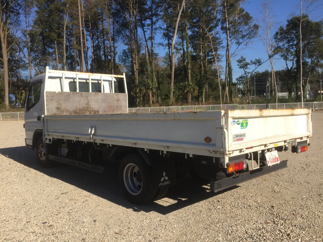 三菱ふそうキャンター平ボディ小型（2t・3t）[写真04]