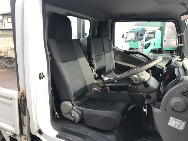 日産アトラス平ボディ小型（2t・3t）[写真25]