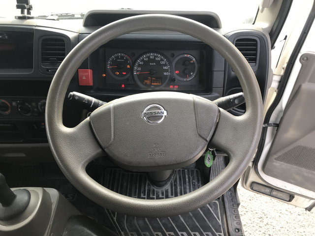 日産アトラス平ボディ小型（2t・3t）[写真30]