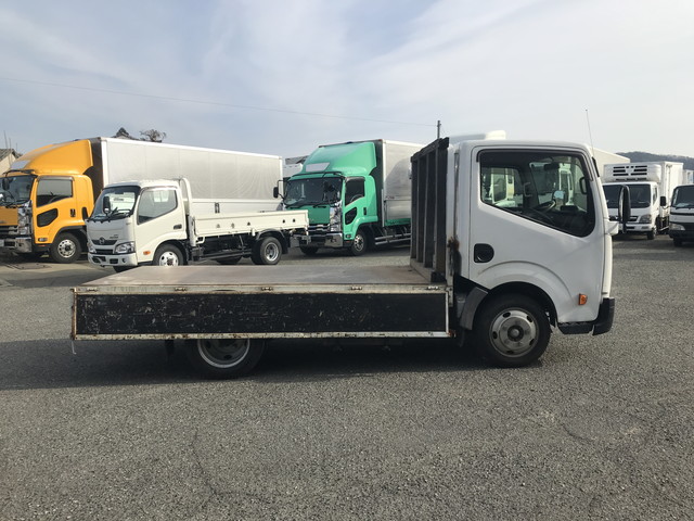 日産アトラス平ボディ小型（2t・3t）[写真06]