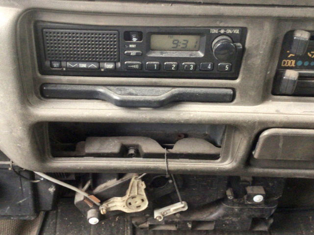 いすゞエルフ平ボディ小型（2t・3t）[写真24]