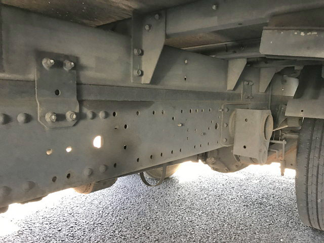 三菱ふそうキャンターアルミバン小型（2t・3t）[写真20]