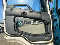 三菱ふそうスーパーグレート平ボディ大型（10t）[写真26]