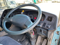 三菱ふそうスーパーグレート平ボディ大型（10t）[写真33]