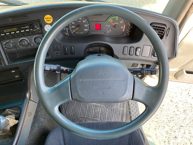 三菱ふそうスーパーグレート平ボディ大型（10t）[写真37]