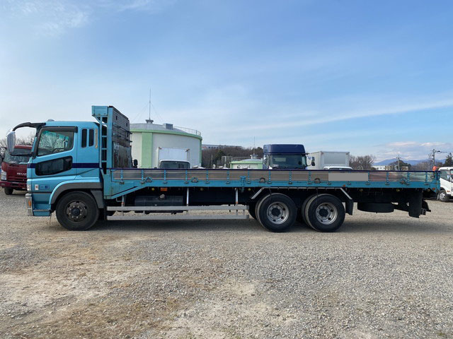 三菱ふそうスーパーグレート平ボディ大型（10t）[写真04]