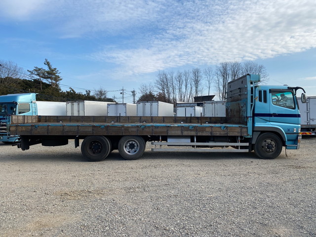 三菱ふそうスーパーグレート平ボディ大型（10t）[写真07]