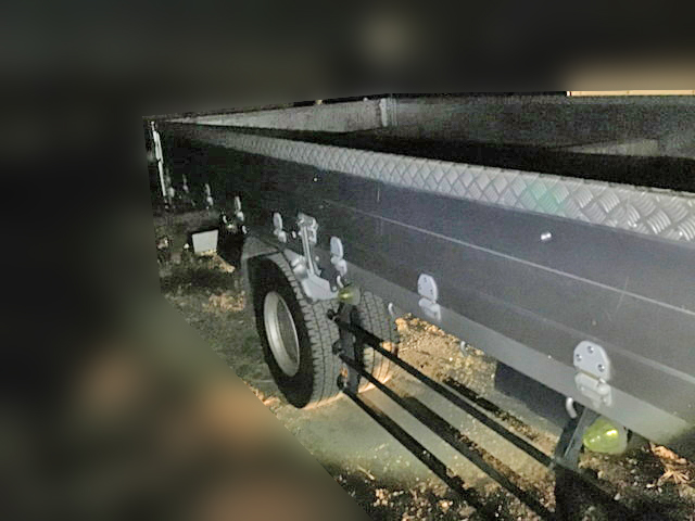 いすゞフォワードアルミブロック増トン（6t・8t）[写真03]