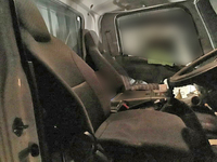 いすゞフォワードアルミブロック増トン（6t・8t）[写真09]