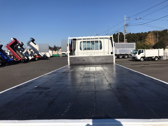 三菱ふそうファイター平ボディ中型（4t）[写真14]