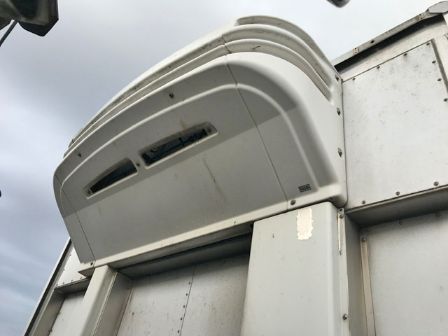 日野レンジャー冷蔵冷凍ウイング中型（4t）[写真20]