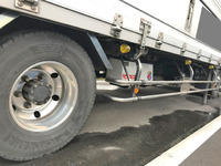 日野レンジャー冷蔵冷凍ウイング中型（4t）[写真23]