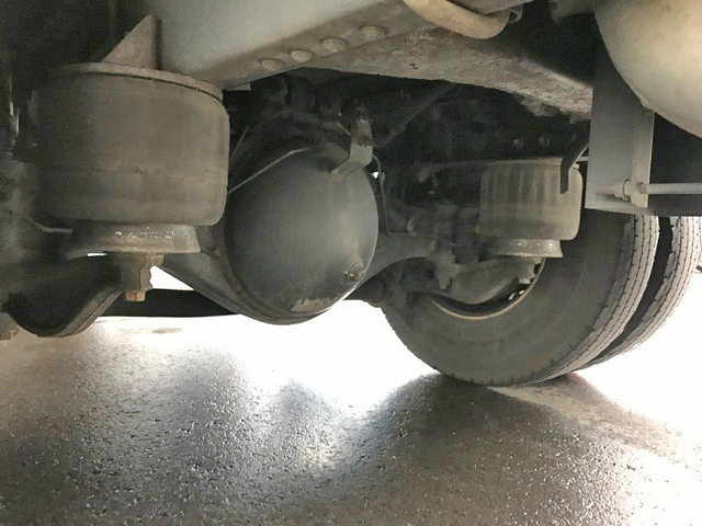 日野レンジャー冷蔵冷凍ウイング中型（4t）[写真27]