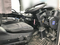 日野レンジャー冷蔵冷凍ウイング中型（4t）[写真29]