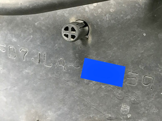 日野レンジャー冷蔵冷凍ウイング中型（4t）[写真38]