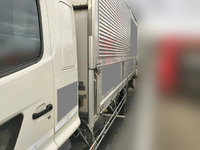 日野レンジャー冷蔵冷凍ウイング中型（4t）[写真06]