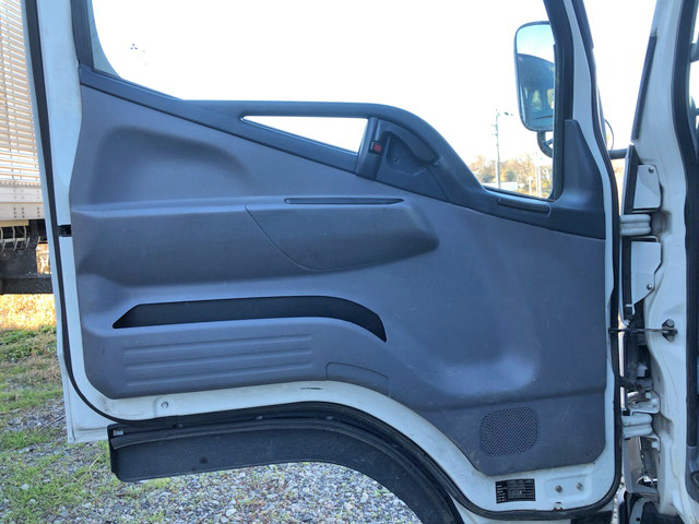 三菱ふそうキャンターダンプ小型（2t・3t）[写真26]