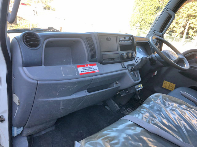 三菱ふそうキャンターダンプ小型（2t・3t）[写真32]