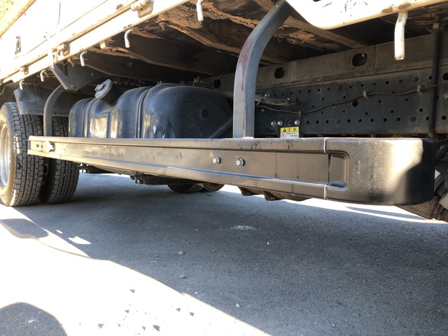 いすゞエルフ平ボディ小型（2t・3t）[写真16]