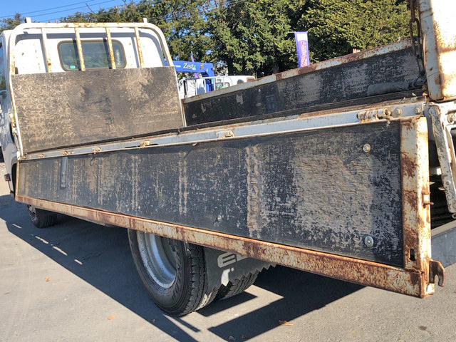 いすゞエルフ平ボディ小型（2t・3t）[写真12]