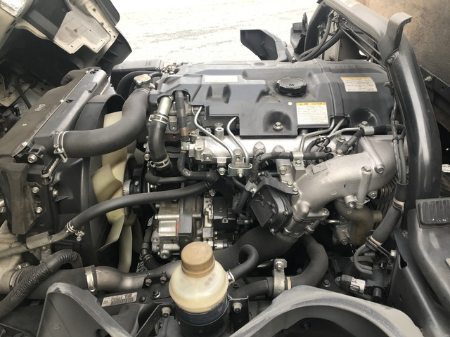 三菱ふそうキャンター平ボディ小型（2t・3t）[写真26]